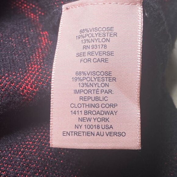 Philosophy Black Sweater With Red Heart Print Womens S Soft Cozy Valentine’s - Picture 5 of 7